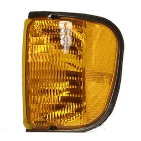 Ford Van Econoline 2003-2007 Driver Side Front Parking/side Marker Light Lens And Housing - FO2520176