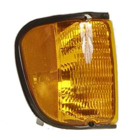 2003-2007 Ford Van Ford Econoline - Passenger Side Front Parking/side Marker Light Lens And Housing - FO2521176