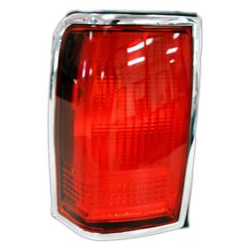 Lincoln Town Car 1990-1997 Driver Side Tail Light Lens And Housing - FO2800180V