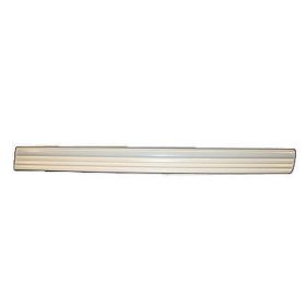 1999-2002 Chevrolet Silverado Pickup - Front Driver Side Door Molding - GM1304115