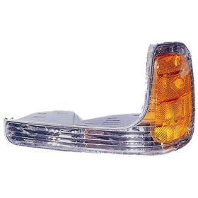 Cadillac Escalade 1999-2000 Driver Side Front Parking/signal Light Assembly - GM2520183