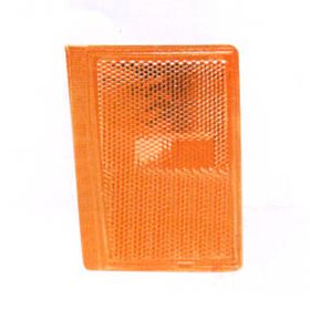 1988-1993 Chevrolet Fullsize C/k Pickup - Driver Side Front Lower Side Marker Light Assembly - GM2550105