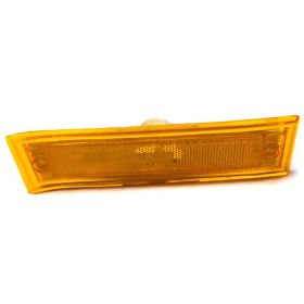 1981-1991 Chevrolet Suburban C K R V - Passenger Side Front Side Marker Light Assembly - GM2551106