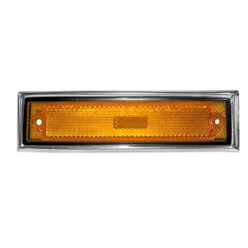 1981-1991 Gmc Suburban - Passenger Side Front Side Marker Light Assembly - GM2551107