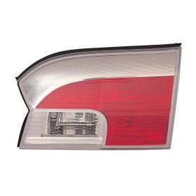 GMC Terrain 2013-2017 Passenger Side Inner Tail Light Assembly - GM2803113C