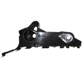 Mazda 3 2014-2018 Driver Side Front Bumper Cover Retainer - MA1032110