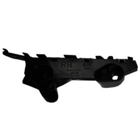 Mazda 3 2014-2018 Passenger Side Front Bumper Cover Retainer - MA1033110