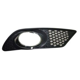 2008-2011 Mercedes C300 - Passenger Side Front Bumper Outer Grille - MB1039118