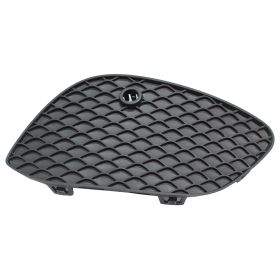 2016-2019 Mercedes Glc300 4matic Suv - Front Passenger Side Lower Bumper Cover Grille - MB1039188