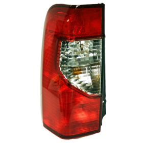 Nissan Xterra 2003-2004 Driver Side Tail Light Assembly - NI2800171