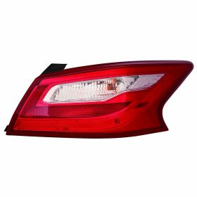 2016-2017 Nissan Altima - Passenger Side Outer Tail Light Assembly - NI2805106